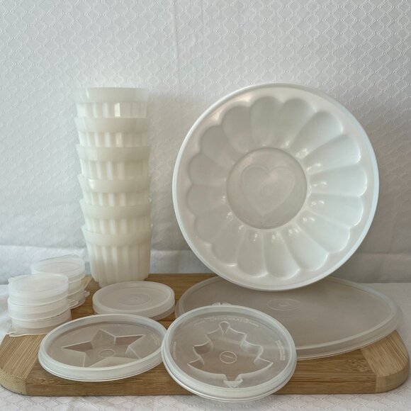 19pc Vintage Tupperware Jello Mold set - Picture 2 of 4
